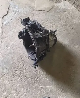 Citroen C4 I Picasso Manual 5 speed gearbox 