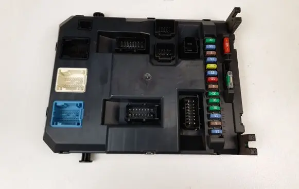 Citroen DS3 BSM Control unit 9666952280
