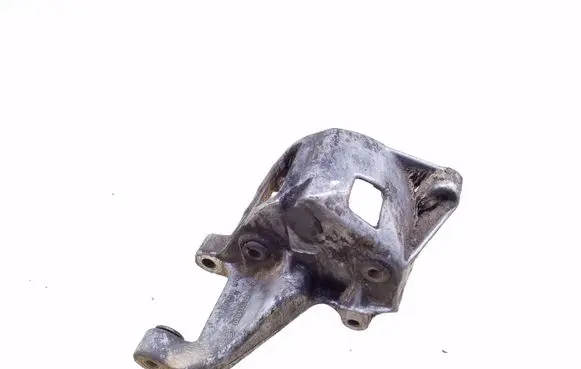 Volkswagen PASSAT B4 Power steering pump mounting bracket 028145523E