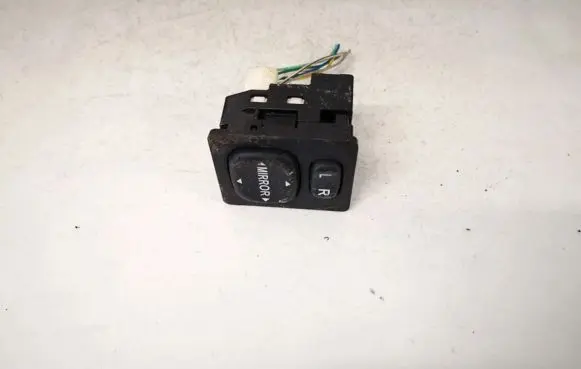 Toyota Verso Wing mirror switch 183574