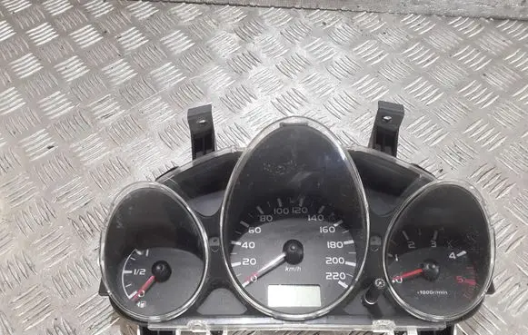 Mitsubishi Colt Speedometer (instrument cluster) MN148890