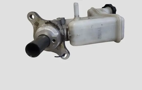 Hyundai ix35 Master brake cylinder
