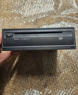 Audi A6 S6 C6 4F Navigation unit CD/DVD player 4E0919887C 4E0910887M