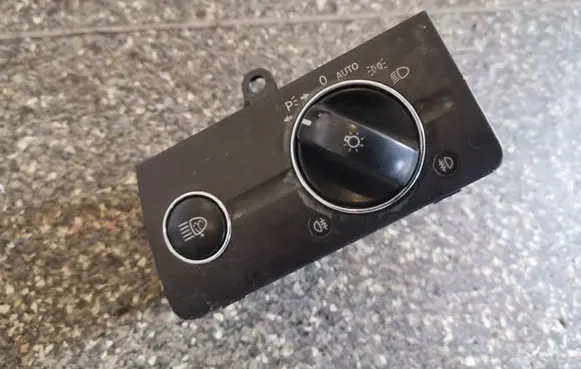 Mercedes-Benz E W211 Light switch 2115450404