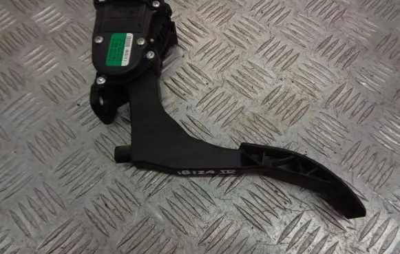 Seat Ibiza IV (6J,6P) Accelerator throttle pedal 6Q1721503