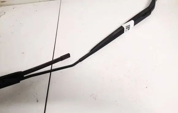 Renault Megane III Front wiper blade arm 288860005r