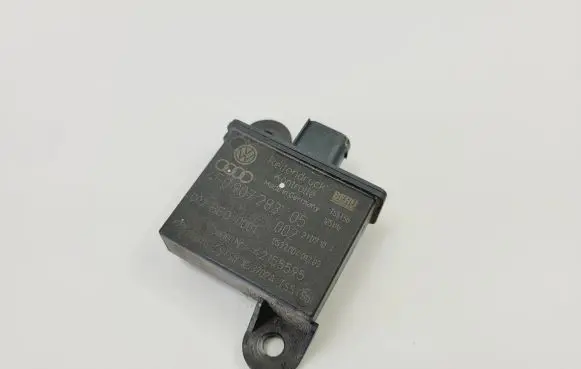 Volkswagen Phaeton Tire pressure control unit 4F0907283