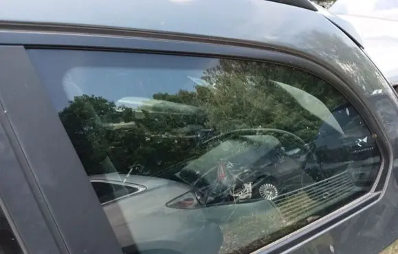 BMW 5 E60 E61 Rear side window