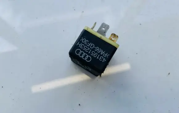 Audi A4 S4 B5 8D Other relay 431951253h