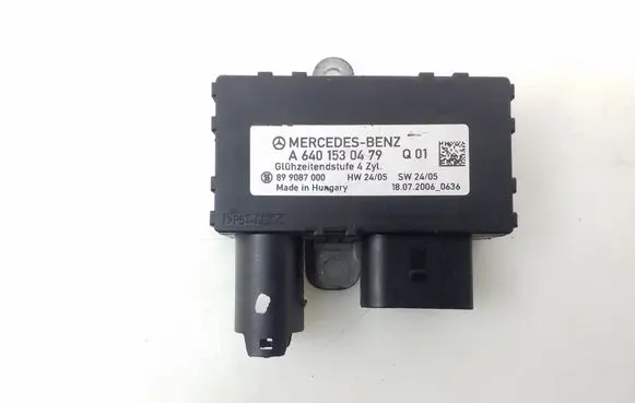 Glow plug pre-heat relay
