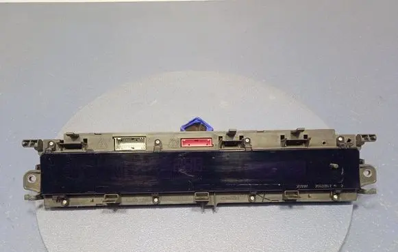 Speedometer (instrument cluster)