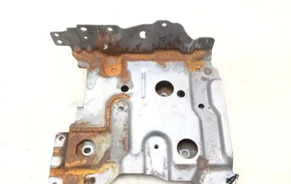 Nissan Qashqai Battery bracket 