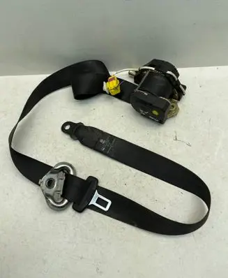 Volkswagen Caddy Front seatbelt E1040502 2K0857806B 65591