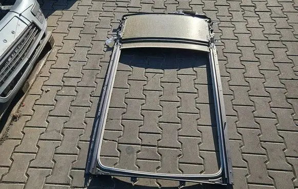 Parcel shelf load cover