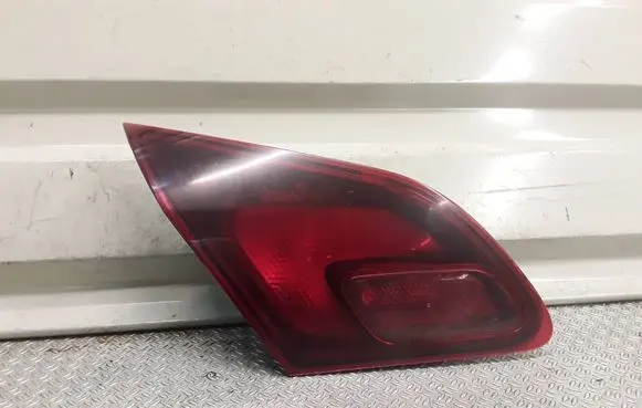 Opel Astra J Tailgate rear/tail lights