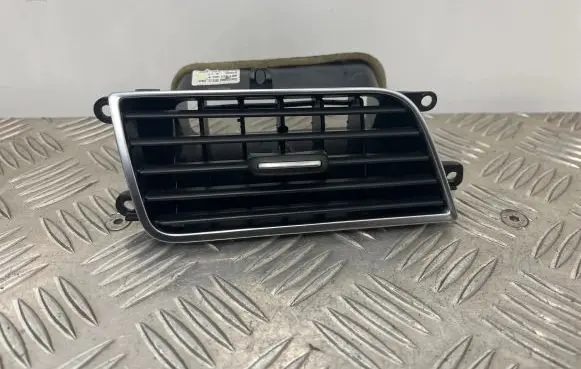Audi A8 S8 D4 4H Dash center air vent grill 4H1820902A