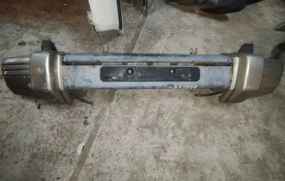 Mitsubishi Pajero Front bumper