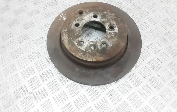 Land Rover Discovery 3 - LR3 Rear brake disc
