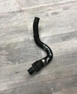 Volkswagen PASSAT B8 Engine coolant pipe/hose 5Q0122101S 47239