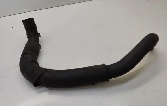 Hyundai Santa Fe Engine coolant pipe/hose 2541226410
