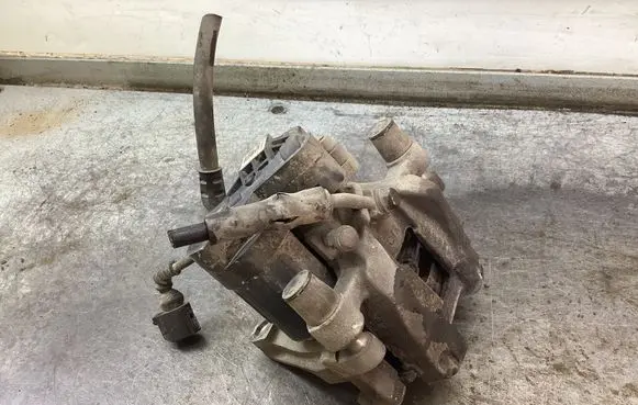 Skoda Superb B8 (3V) Rear brake caliper 3Q0615406