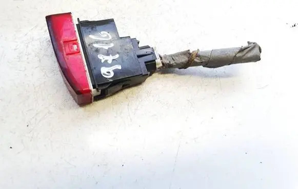 Honda CR-V Hazard light switch m33808