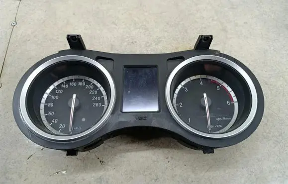 Alfa Romeo 159 Speedometer (instrument cluster) 0156072820