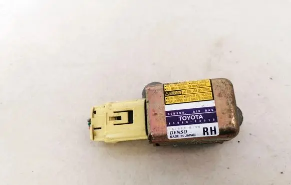 Toyota Avensis Verso Airbag deployment crash/impact sensor 8986013010 89860-13010