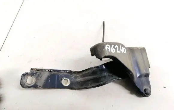 Engine bonnet/hood hinges