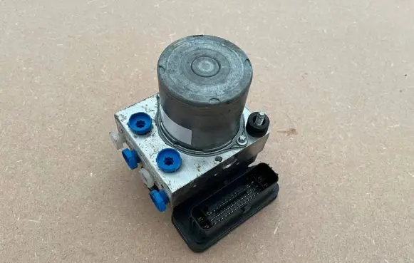 Mercedes-Benz A W177 ABS Pump A1779002503 970137 1811163944