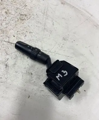Mazda 3 I Wiper turn signal indicator stalk/switch 17D682