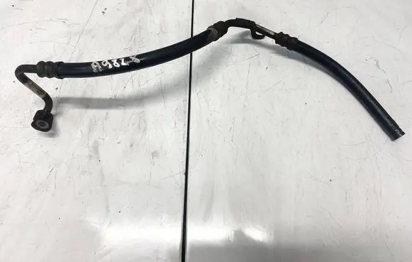 Mercedes-Benz C AMG W204 Power steering hose/pipe/line B20264E