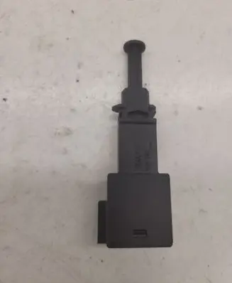 Volkswagen Golf IV Brake pedal sensor switch