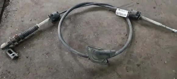 Volvo XC70 Gear shift cable linkage 30759238