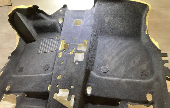 BMW 1 F70 Front floor carpet liner 5A47698