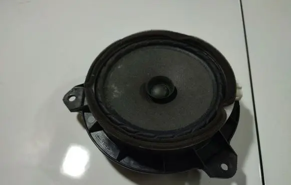 Toyota Auris 150 Front door speaker 8616052201
