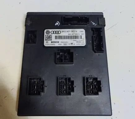 Audi A4 S4 B8 8K Comfort/convenience module 8K0907063N