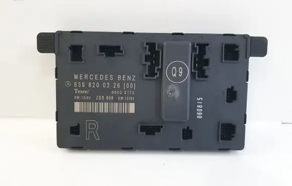 Mercedes-Benz Vito Viano W639 Door control unit/module 6398200326