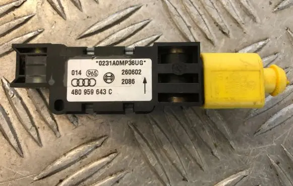 Audi A6 S6 C5 4B Airbag deployment crash/impact sensor 4B0959643C 260602 0231A0MP36UG