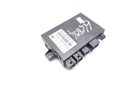 Mercedes-Benz E AMG W211 Tow bar trailer control unit/module 2115450832 5DS00849300