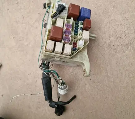 Toyota Avensis T250 Fuse box set