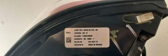 Tesla Model X Rear/tail lights T1810410008