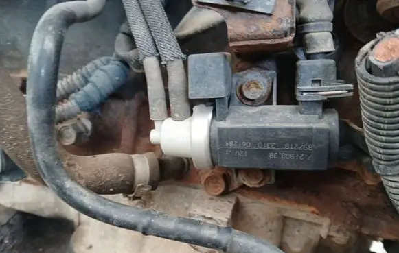 Opel Meriva A Turbo solenoid valve 72190338