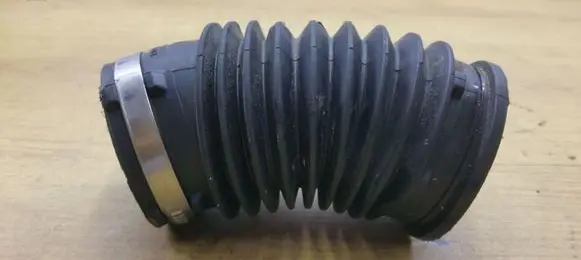 Ford Fiesta Air intake hose/pipe AV219C623CC