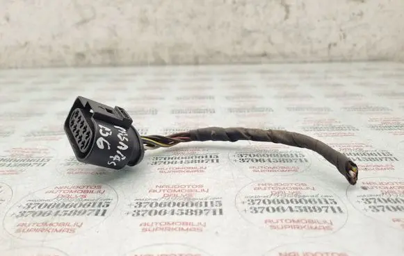 Volkswagen PASSAT B6 Headlight/headlamp wiring loom/harness 1J0973735