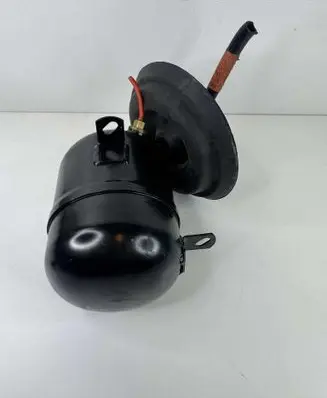 BMW X5 E53 Air suspension tank/reservoir 70246791
