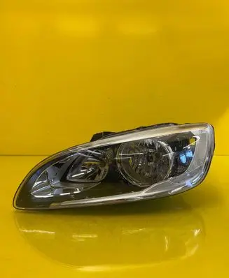 Volvo S60 Headlight/headlamp 31358097