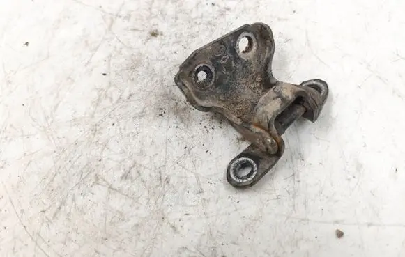 Ford Maverick Front door upper hinge