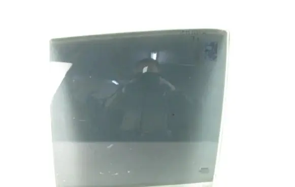 Rear door window glass