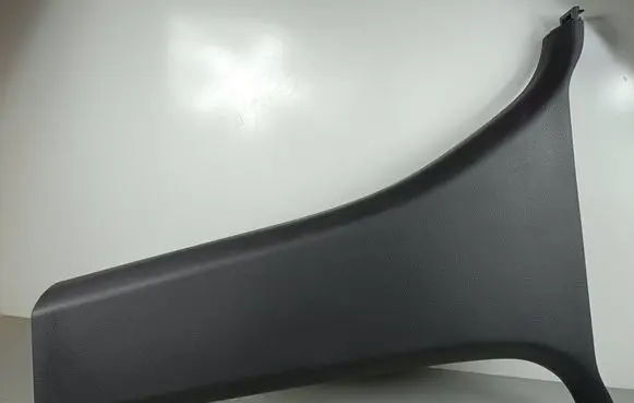 (B) pillar trim (bottom)